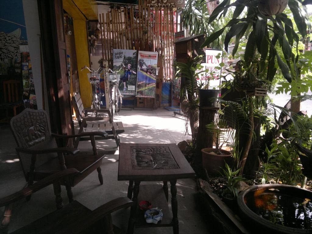 Cumpun Guest House Chiang Mai Zewnętrze zdjęcie